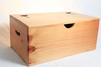 Деревянная коробочка
